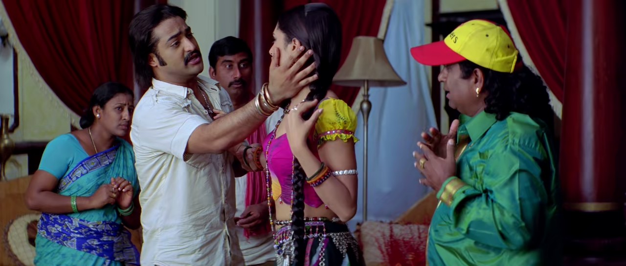 Yamadonga (2007) BluRay Hindi + Telugu 720p 10bit HEVC DDP 5.1 ESub.mkv.0004